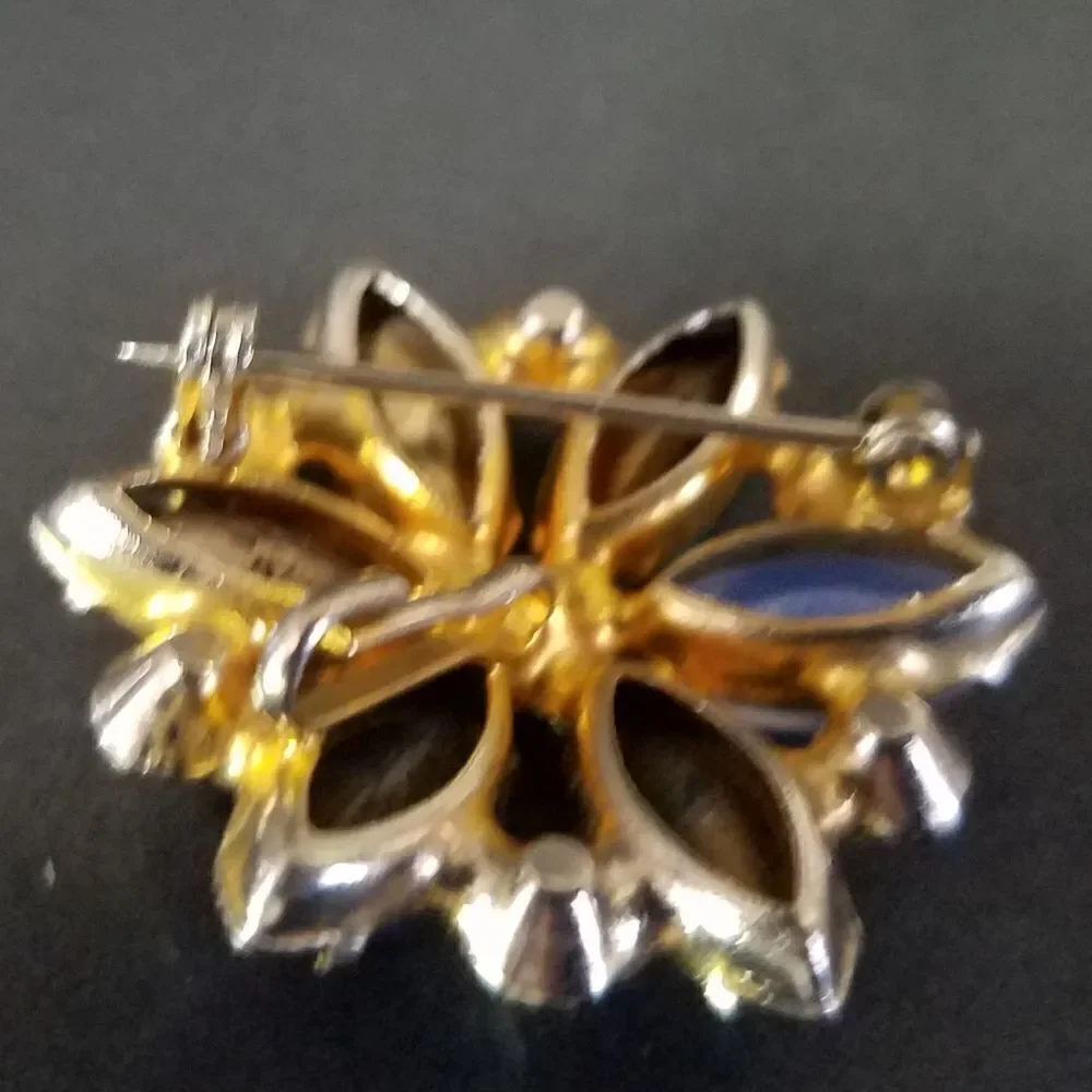 Vintage Julianna Style Cranberry Floral Rhinestone Cluster Multicolor Brooch